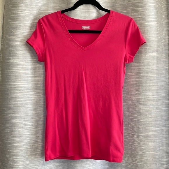 Kirkland Signature Tops - KIRKLAND Signature T-Shirt, Medium